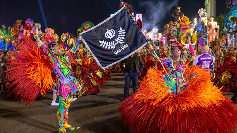 Vai-Vai - Bela Vista (atualmente Mooca): A maior campeã do Carnaval paulistano, com impressionantes 15 conquistas, a escola é pertencente à zona central, localizada no Bixiga, na Bela Vista. Contudo, após ter que deixar o bairro de sua origem, a escola de samba ensaiou para o Carnaval de 2025 na quadra da Uirapurú, na Mooca, zona leste de São Paulo - (Felipe Araújo/LigaSP)