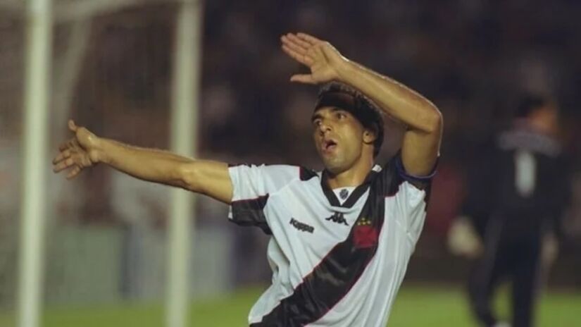 4. Edmundo (Vasco, Palmeiras, Flamengo, Cruzeiro e Fluminense)  153 gols - Dono do recorde de gols em uma edição do torneio por sete anos, o Animal foi bicampeão brasileiro. (Foto: Reprodução/Facebook Oficial Vasco da Gama)
