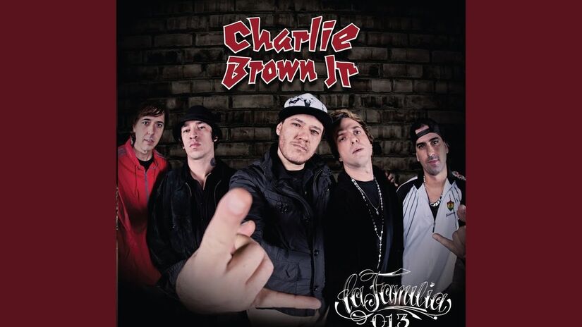 São inúmeros os sucessos da banda Charlie Brown Jr., que ao longo dos anos conquistou uma legião de fãs. Com letras de críticas sociais acompanhadas de um ritmo contagiante, o grupo se notabilizou com canções de diversos temas, sejam eles políticos, românticos ou reflexivos - (Reprodução)