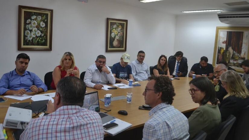 Autoridades do Conisud durante reunião nesta semana com representantes da Arteris.