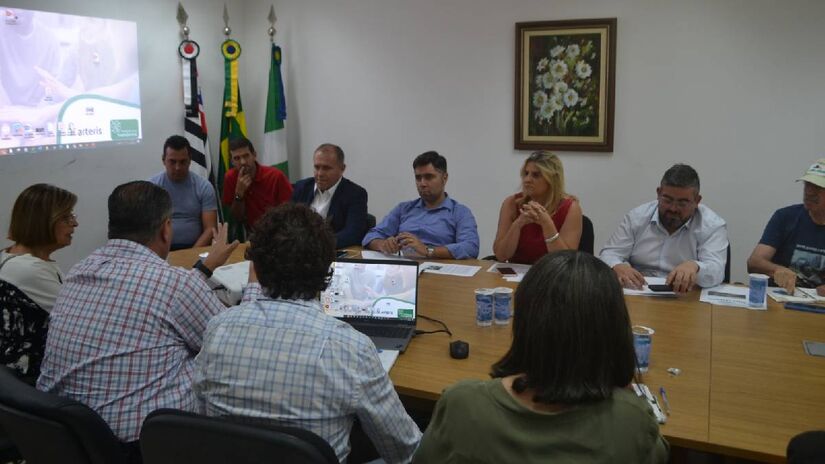 Autoridades do Conisud durante reunião nesta semana com representantes da Arteris.