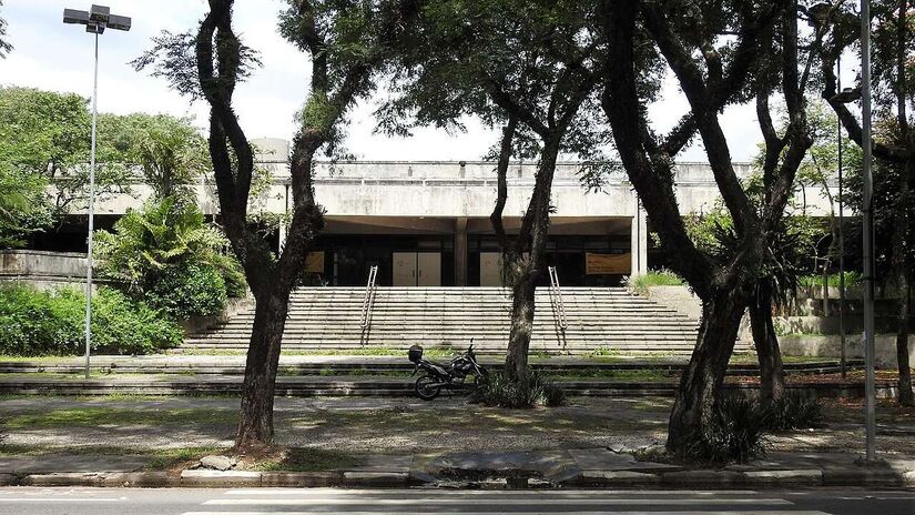 Campus abriga também o Instituto Butantã, famoso por sequenciar genoma e desenvolver vacina contra o novo Coronavirus. Imagem: Sturm/Wikimedia Commons