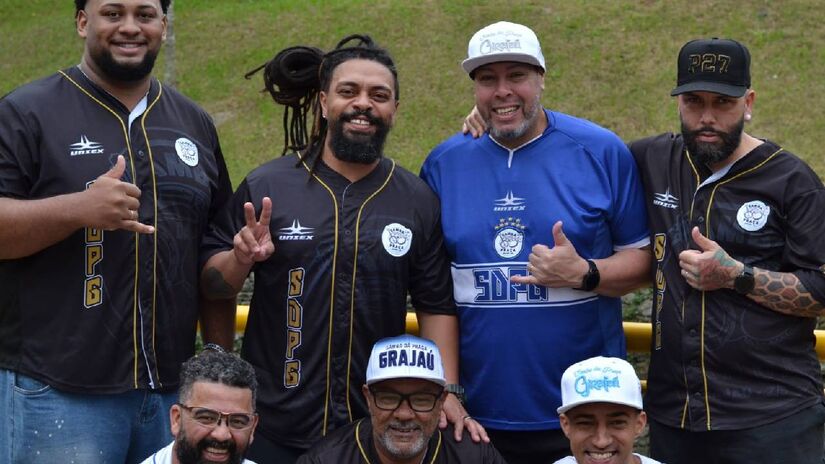 Equipe do Samba da Praça do Grajaú. Foto: Reprodução/Facebook