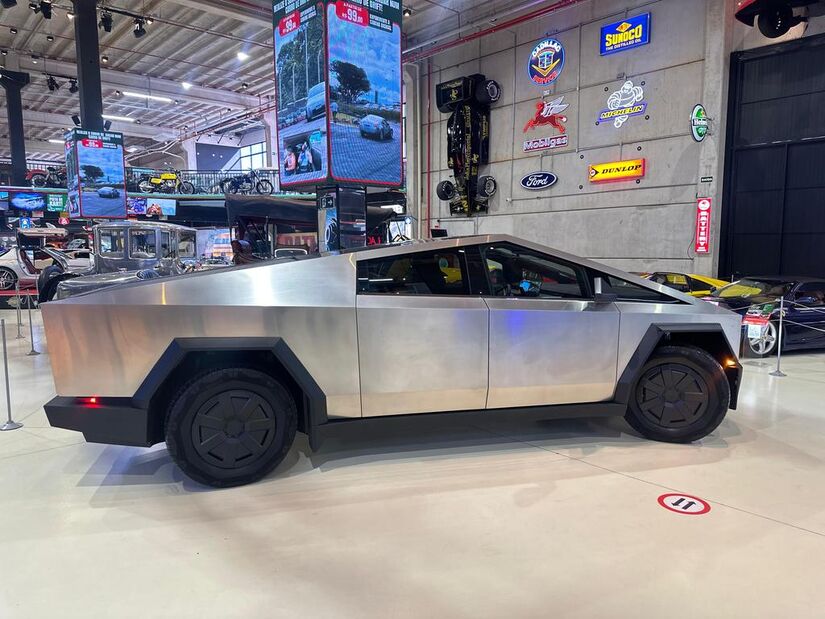 São três motores elétricos que, juntos, geram 857 cv de potência e 103,6 kgfm de torque, permitindo aceleração de 0 a 100 km/h em apenas 2,6 segundos. Foto: Allex Lourenço/Divulgação