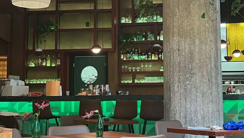 Instalado no lobby do Hotel San Raphael, o restaurante desenvolveu um menu especial para o Dia das Mães/Divulgação