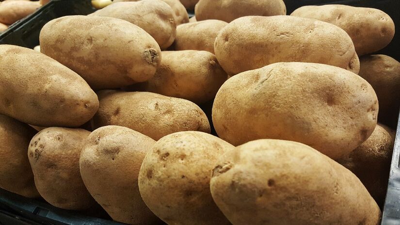 Batata libera amido do cozimento. Imagem: PxHere