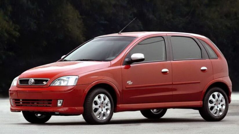 3- Chevrolet Família I:Corsa, Prisma e Onix (1ª geração)