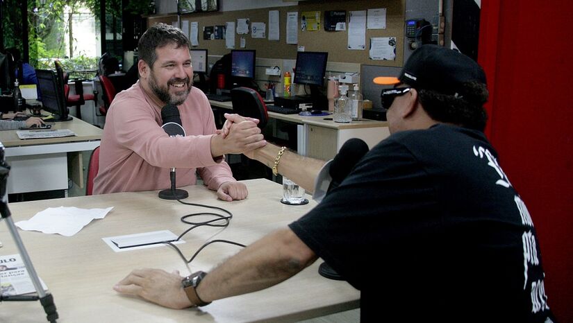 O rapper Dexter, durante participação no podcast Direto da Gazeta/Thiago Neme/Gazeta de S. Paulo
