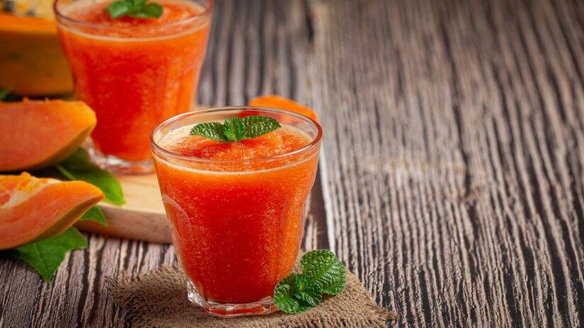 4- Suco de abacaxi com mamão