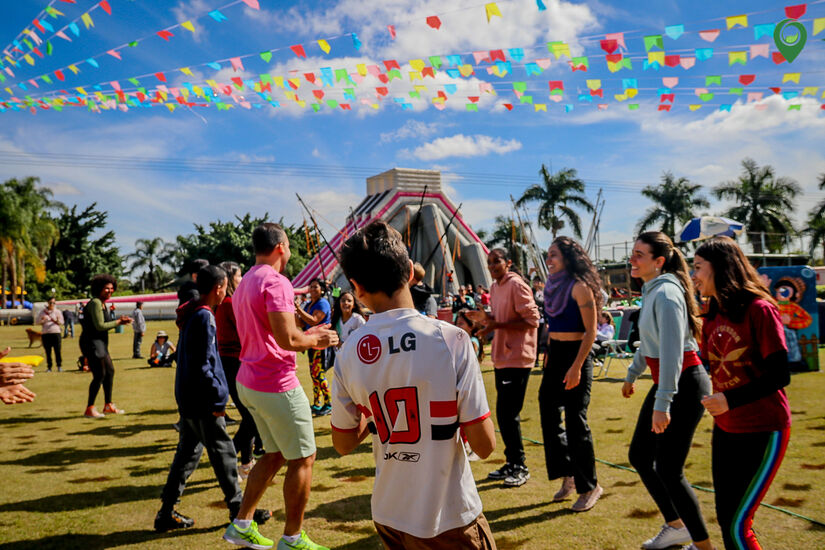 Evento contará com quadrilha, música ao vivo, barracas de comidas típicas e mais de 20 opções de brinquedos (pagos) para o lazer de toda família.