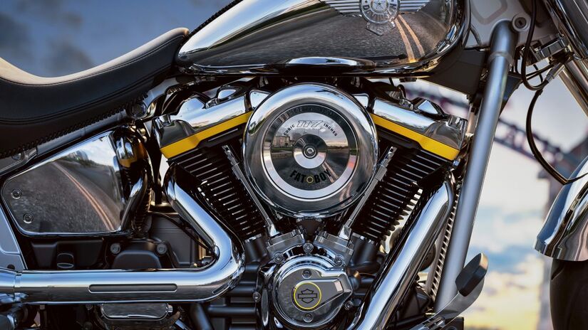 Harley-Davidson utiliza pela primeira vez o PVD em peças tão grandes como os para-lamas e o tanque de combustível.

/Foto: Divulgação