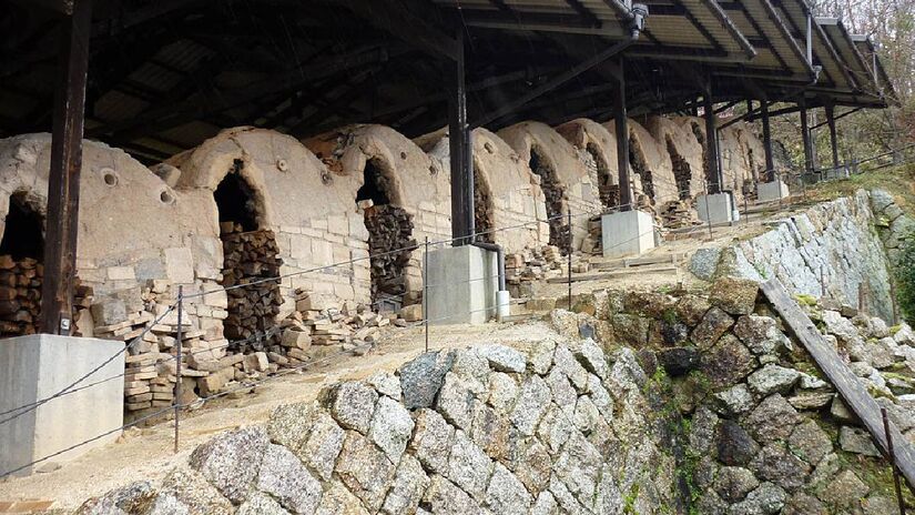 Forno noborigama, presente em Cunha, é tecnologia japonesa. Imagem: 投稿者が撮影/Wikimedia Commons