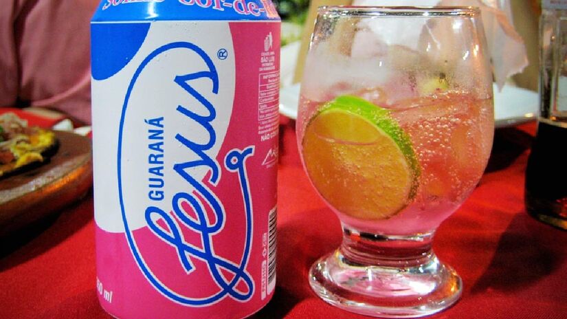 Guaraná Jesus foi inventado por um dos primeiros farmacéuticos do Maranhão. Imagem: Ju Zara/Flickr