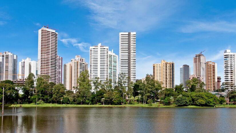 Londrina se destaca por oferecer aos seus moradores uma experiência urbana de qualidade, mas sem os transtornos das grandes metrópoles. Foto: Wikimedia Commons