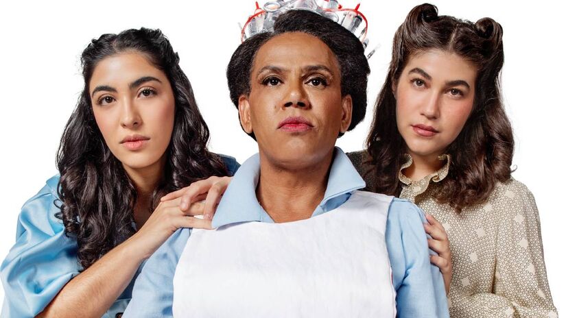 Versão brasileira do espetáculo, produzida pelas empresas Barho e MoCa, conta com Gabi Camisotti no papel de Alice Spencer, ao lado de Diego Montez como Alfred e o Coelho Branco. Foto: Priscila Prade