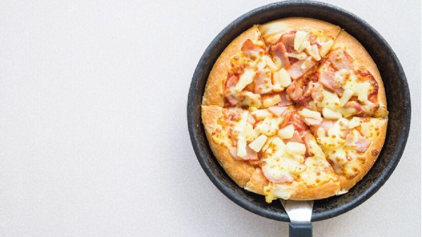 O melhor método é a frigideira tampada com um fio de água