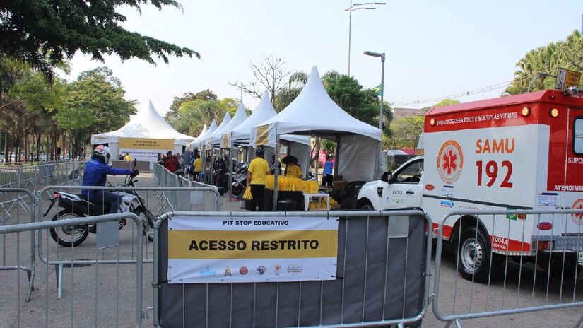 Neste ano o tema nacional da campanha é "Desacelere, seu bem maior é a vida".
Foto: Marcos Mattos/CET-SP