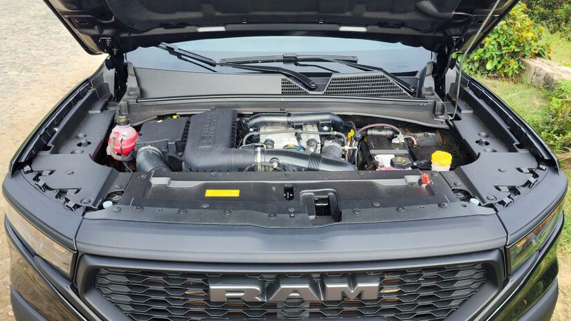 Com o novo motor 2.2, a potência da Rampage a diesel aumentou de 170 para 200 cavalos e o torque cresceu de 38,8 para 45,9 kgfm.

/Foto: Luiza Kreitlon/AutoMotrix
