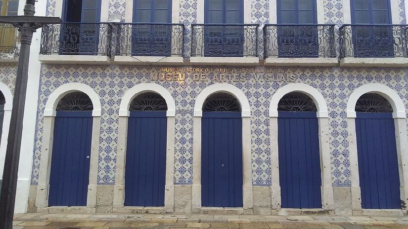Design atual da lata é baseada nos azulejos portugueses em São Luís do Maranhão. Imagem: Ajmcbarreto/Wikimedia Commons