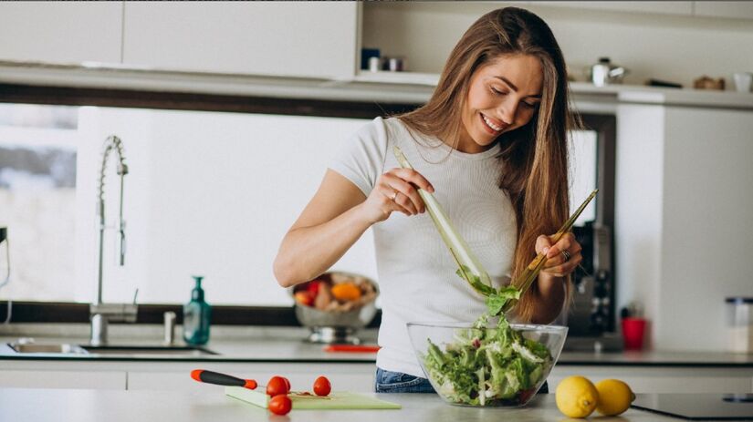 Alimentação saudável e exercício físico ajudam a prevenir infartos (Foto: Freepik)
