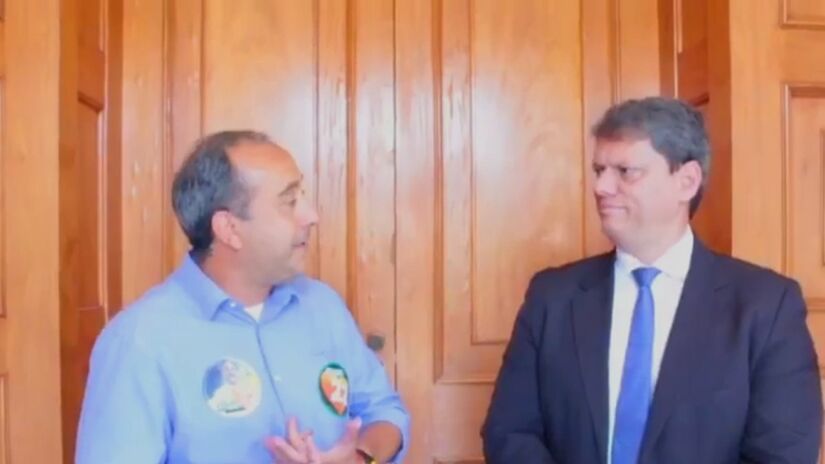 Guto Volpi, prefeito de Ribeirão Pires, teve o apoio do governador Tarcísio de Freitas na eleição (Foto: Reprodução/Youtube)