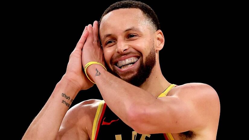 Armador do Golden State Warriors, Stephen Curry, está em segundo lugar na colocação.
Foto: Reprodução/Instagram
