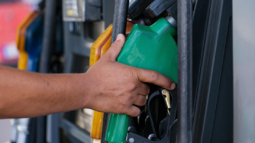 Economia na bomba nem sempre se reflete em qualidade da gasolina. Imagem: Engin Akyurt/Pexels
