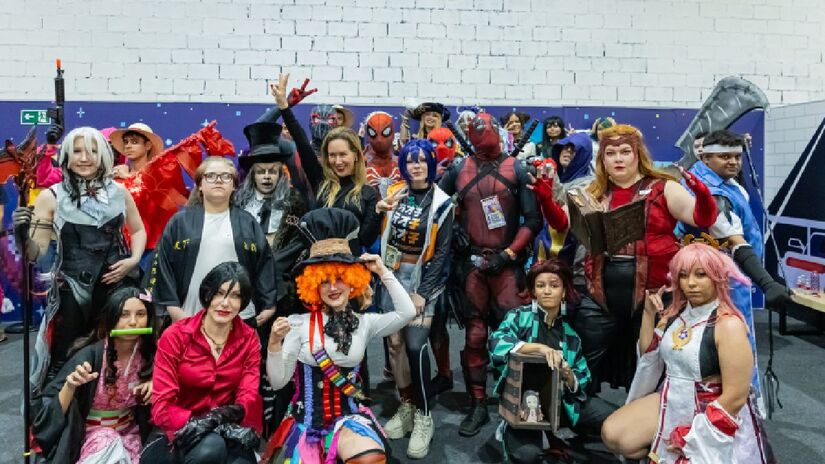 Fãs poderão aproveitar os mais de 450 consoles disponíveis, além do concurso de cosplay.
Divulgação/Internacional Shopping
