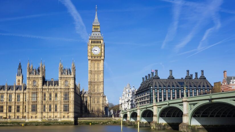Londres, Reino Unido
Entre o Big Ben e a London Eye, a capital britânica mistura tradição e modernidade. Museus espetaculares e parques imensos completam seu charme.
Foto: Reprodução/Freepik