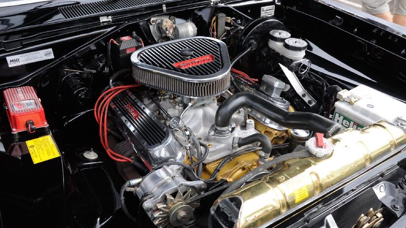 Escolha entre álcool ou gasolina impacta desempenho do motor. Imagem: Agência Senado