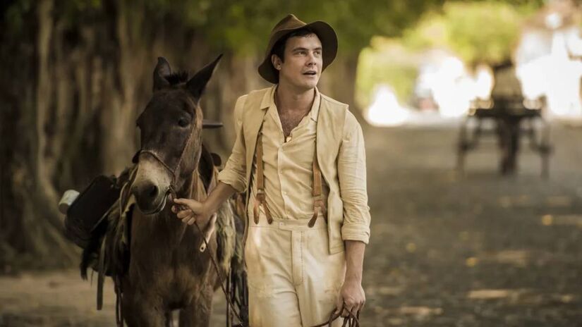 Candinho está de volta! O caipira mais amado do Brasil, protagonista da novela 'Êta Mundo Bom!', de 2016, ganhará novas aventuras a partir da próxima segunda-feira (30/6) em 'Êta Mundo Melhor!'.