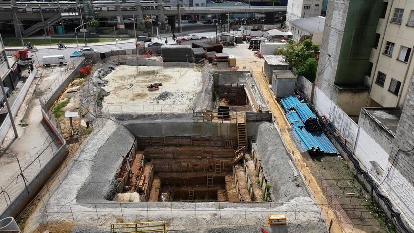 Estação está sendo construída há 38,33 metros abaixo do solo.

/Foto: Divulgação/Linha Uni