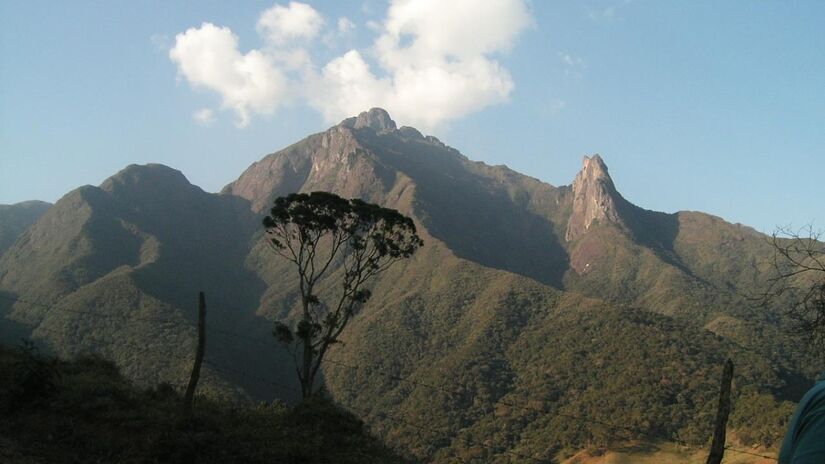 O Pico do Marins é um desafio e tanto! Situada entre as cidades de Piquete e Cruzeiro, no estado de São Paulo, a montanha possui aproximadamente 2.500 metros de altura e é uma das montanhas mais altas do estado.