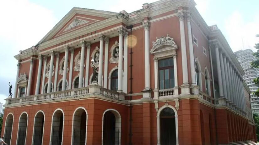 O Theatro da Paz em Belém é um famoso ponto turístico da cidade | Divulgação