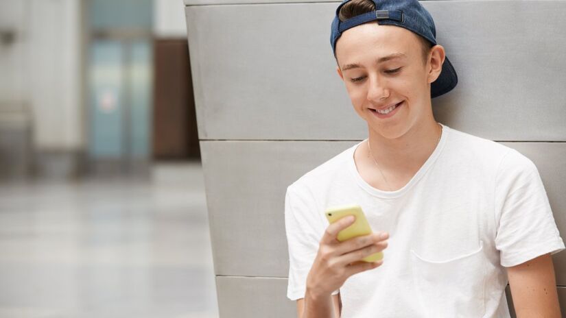 Tempo em contato com a internet faz com que jovens se sintam pressionados a alcançar sucesso