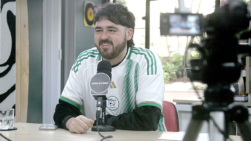 Com alguns momentos mais focados do humor e outros com análises, hoje o Desimpedidos tem como um dos carro-chefes a transmissão da Série B, no qual Bira é comentarista - (Thiago Neme/Gazeta de S.Paulo)