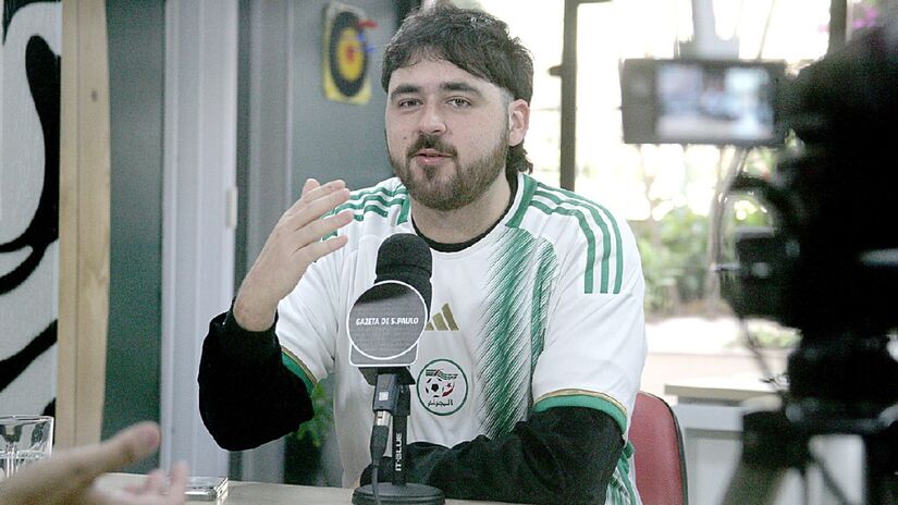 O jornalista também opinou sobre o Neymar e o custo-benefício do craque ao Santos, além da possível mudança de localização do estádio do alvinegro praiano - (Thiago Neme/Gazeta de S.Paulo)
