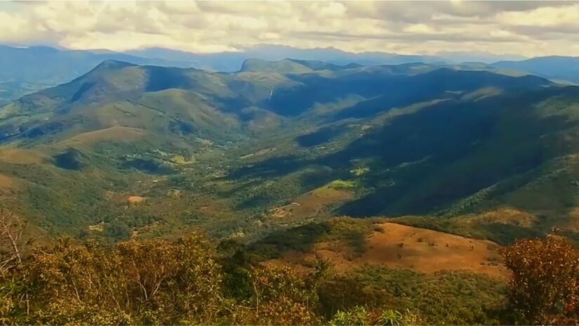 Aventura e bem-estar se misturam em atividades como trekking, mountain bike, cavalgadas e rapel