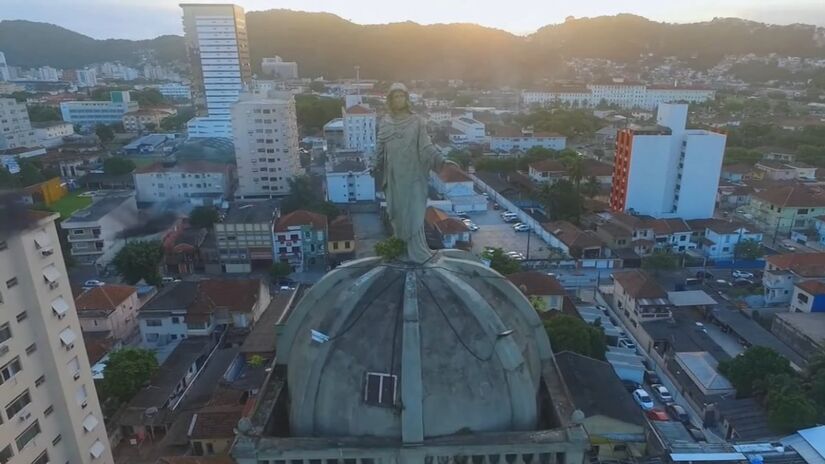 Estudos recentes mostram que iniciativas locais fazem diferença na qualidade da limpeza e na gestão dos resíduos