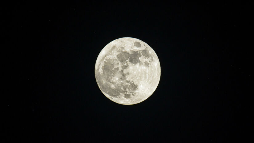 O sono é a única atividade do corpo humano que pode ter influência da Lua - imagem gerada por