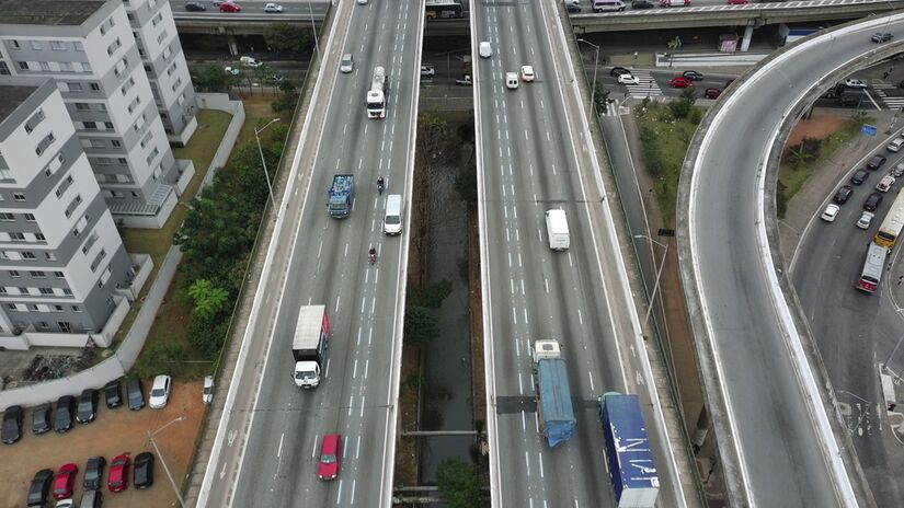 Agora, a cidade tem 232,7 quilômetros de faixas preferenciais para motociclistas/Renato Pinheiro/Secom
