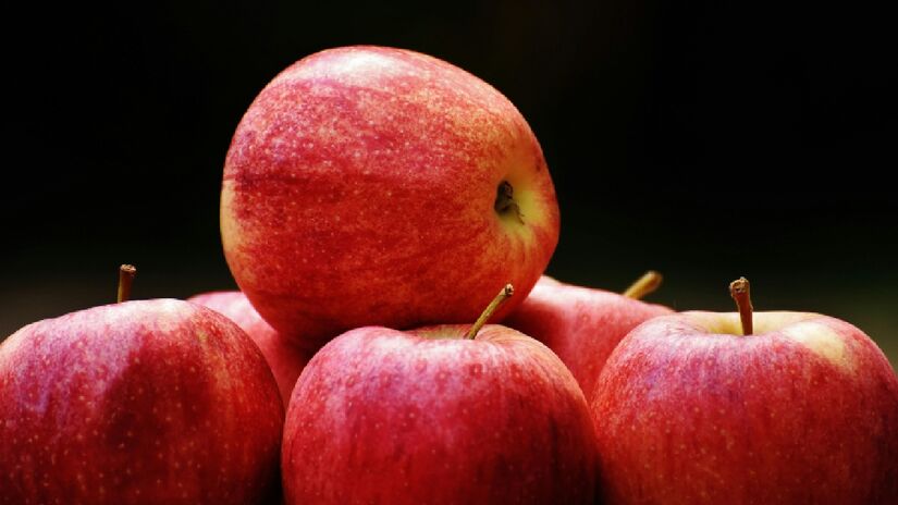 Maças servem como "escova de dentes natural". Imagem: Pixabay