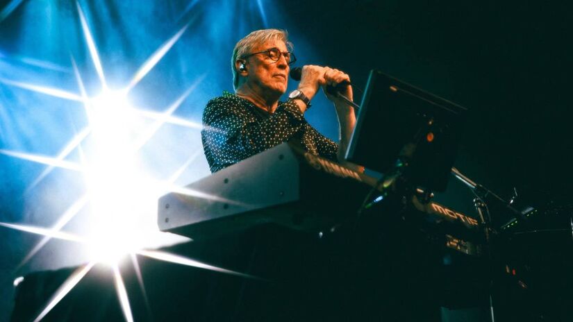 Ivan Lins, um dos maiores nomes da música brasileira, celebrará 80 anos de vida e 55 de carreira ao lado do público, com um show que promete emocionar gerações de fãs no Tokio Marine Hall, em São Paulo.