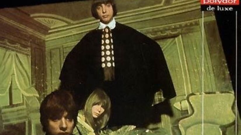 9) Os Mutantes - 
Os Mutantes (1968, Polydor) - 

Um disco que já nasceu vencedor mesmo sendo o primeiro álbum da banda.