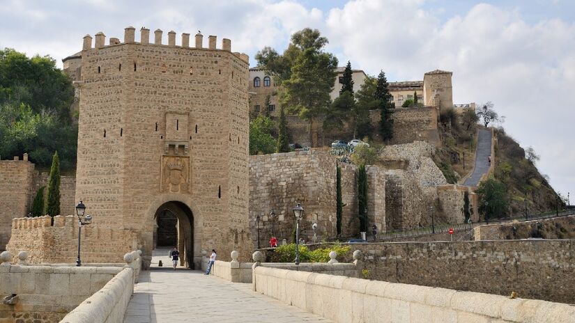 A ponte Alcântara está entre os pricipais pontos turísticos de Toledo. Imagem: Svetlana Tikhonova