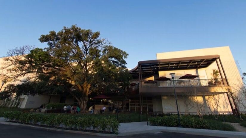 Shopping Iguatemi Rio Preto: destino completo para compras, gastronomia e entretenimento, com cinema e lojas de grandes marcas. Foto: Reprodução/Youtube/Iguatemi