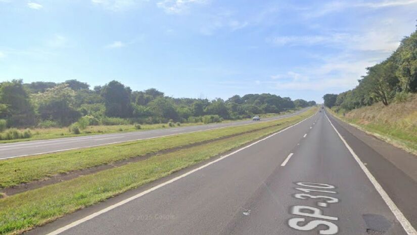 Rodovia Washington Luís (SP-310) - 
Com trechos concedidos e outros estaduais, a Washington Luís percorre cidades como Rio Claro, Araraquara e São José do Rio Preto. Sua extensão cobre parte significativa do interior paulista, até a região de Mirassol.