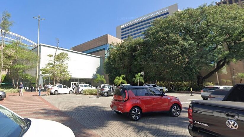 Inaugurado em 1982, o Morumbi Shopping é um dos centros comerciais mais completos da capital paulista/Reprodução/Google Street View