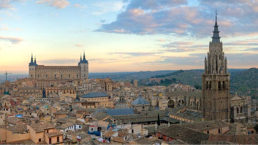 Toledo fica apenas a 35 minutos de Madrid. Imagem: Diliff/ Wikimedia Commons
