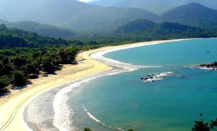 Ilhabela impressiona pela Mata Atlântica preservada/Divulgação